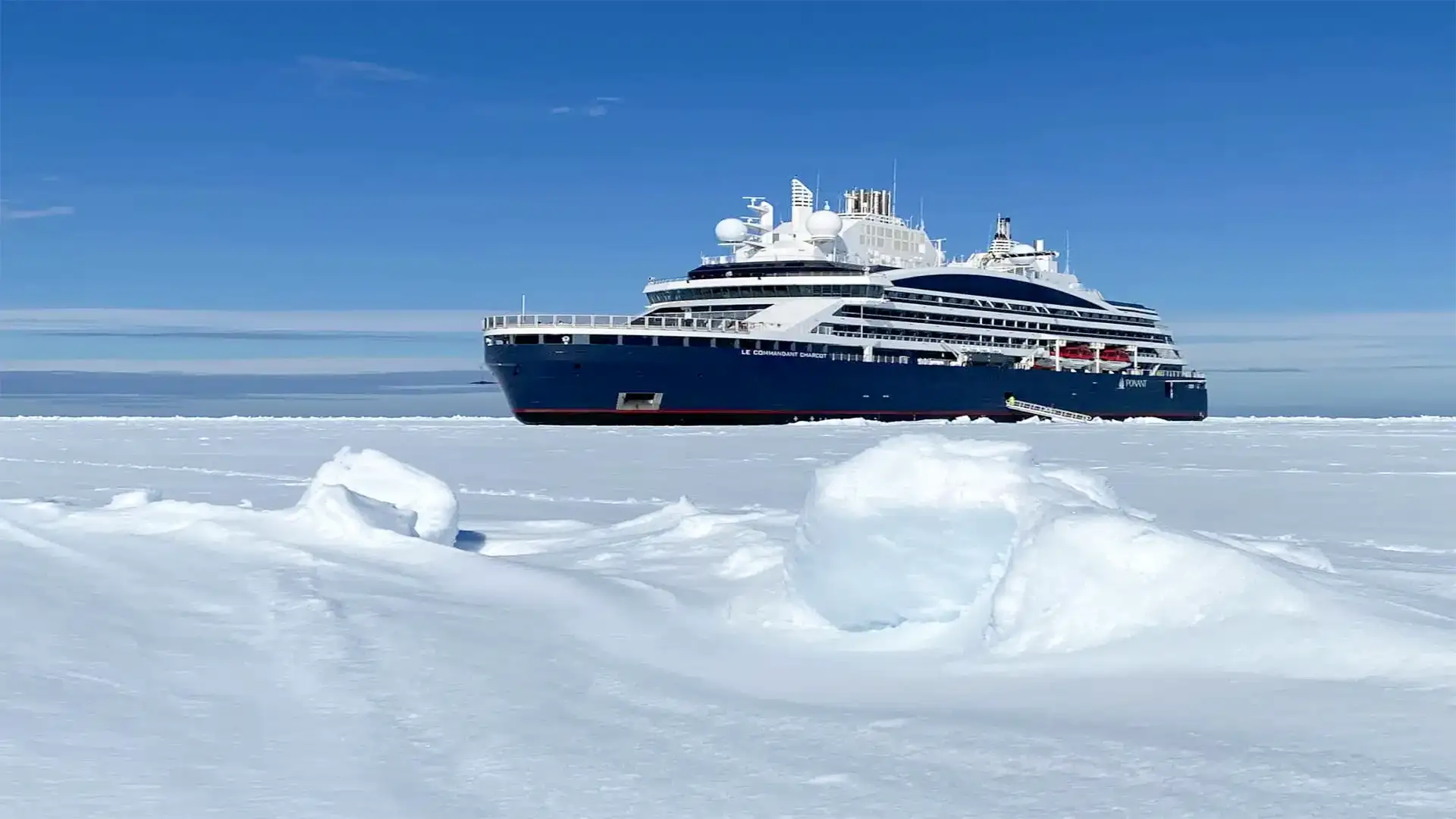 *L’Arctique sur le brise glace de Ponant: rencontre avec les derniers gardiens du Pôle Nord